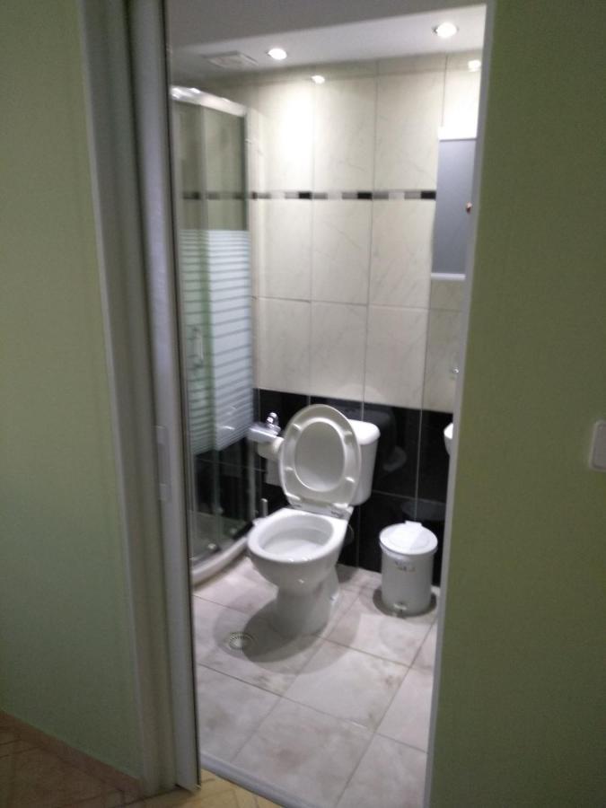 Janis Castle Apartment Химара Экстерьер фото
