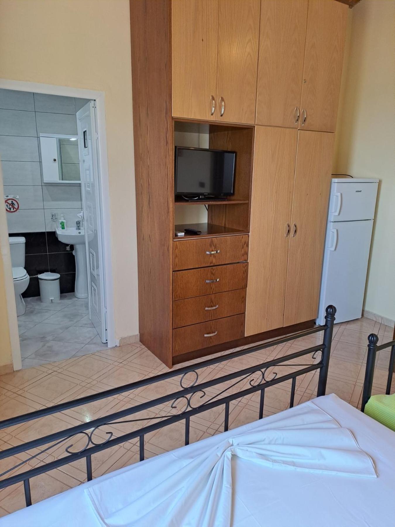 Janis Castle Apartment Химара Экстерьер фото